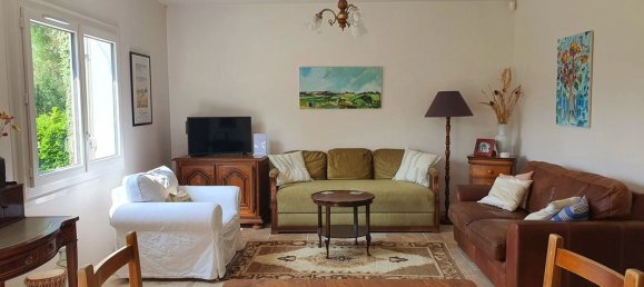 Casa de 4 dormitorios en Sainte-Foy-la-Grande, France No. 335482 3