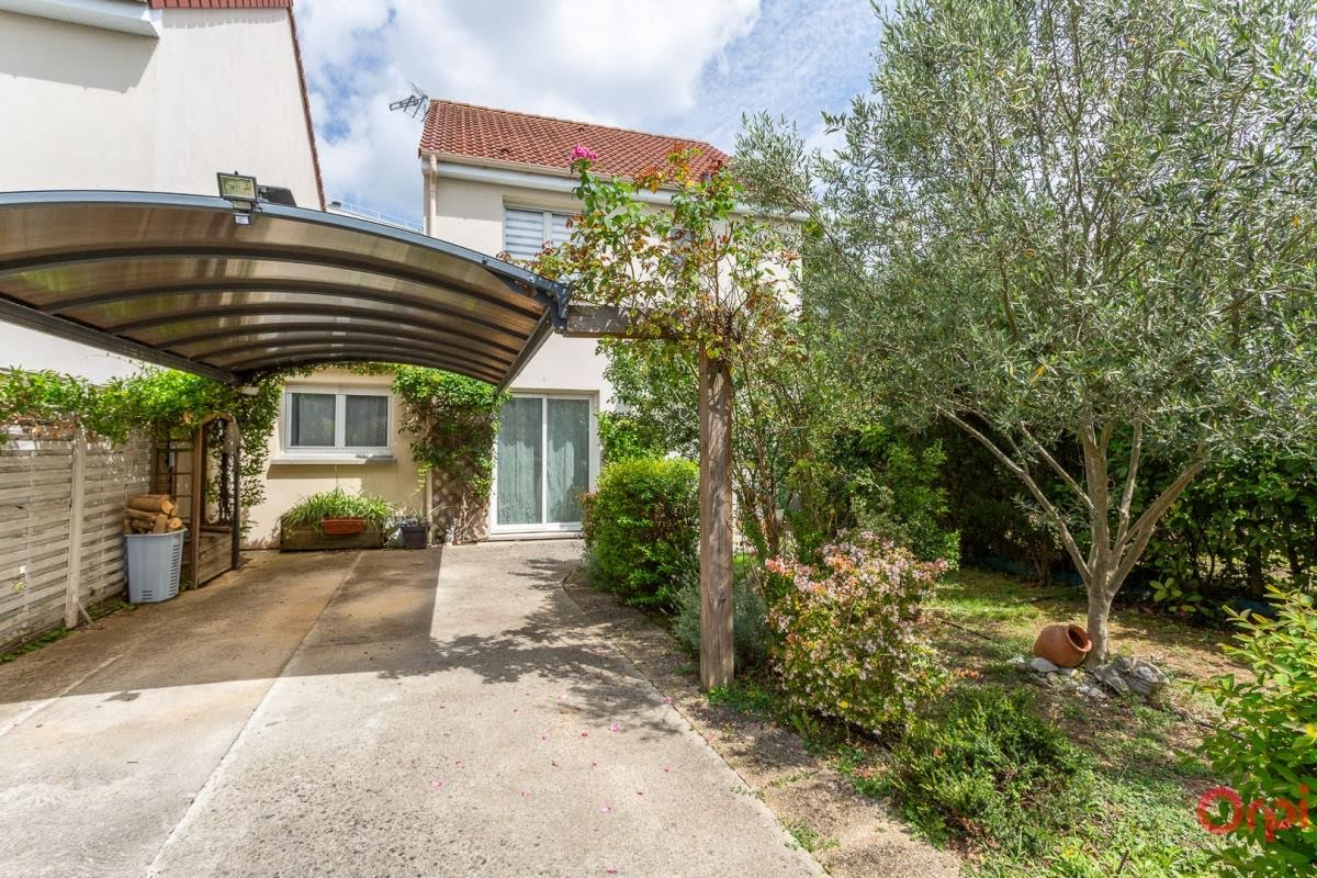 Casa T3 em Sainte-Genevieve-des-Bois, France N.º 296350