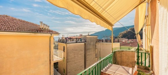 5 rooms Apartment in Noli, Italy No. 184572 4
