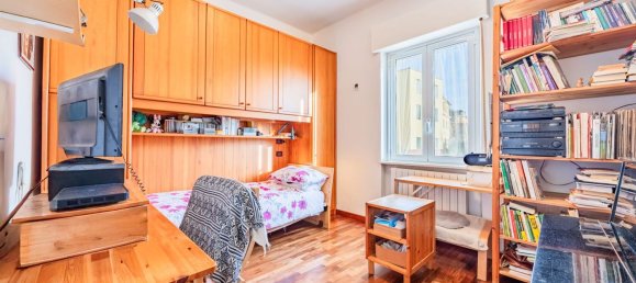 5 rooms Apartment in Noli, Italy No. 184572 8