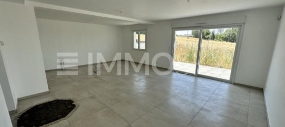 3 Schlafzimmer Haus in Courcelles-Chaussy, France, Nr. 327623 5