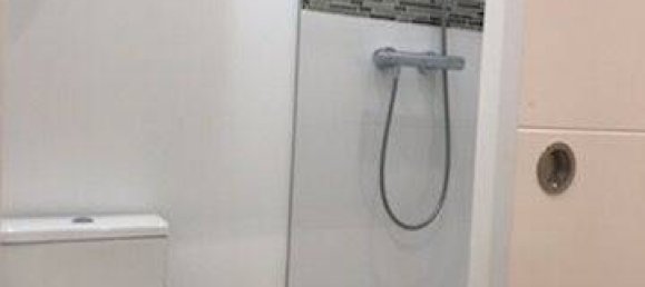 Studio in Paris, France No. 331195 2