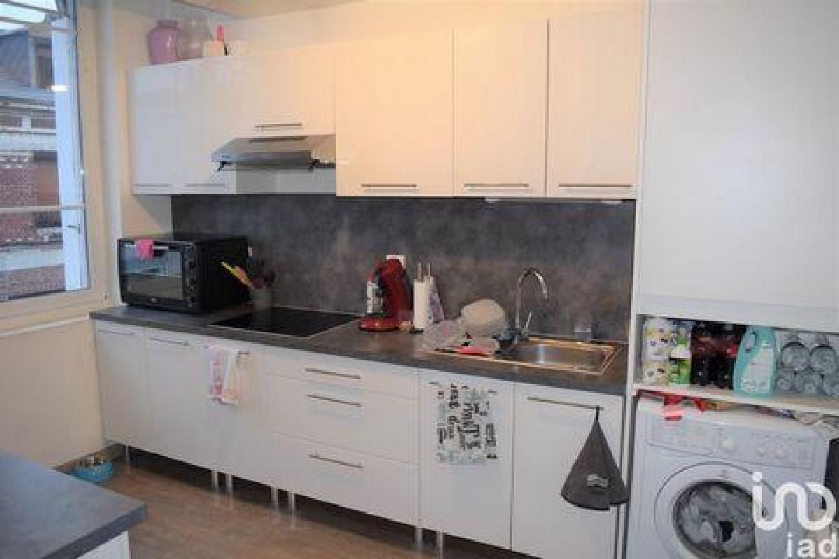 Casa de 3 dormitorios en Albert, France No. 9609