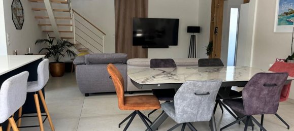 3 bedrooms House in Surzur, France No. 191388 4