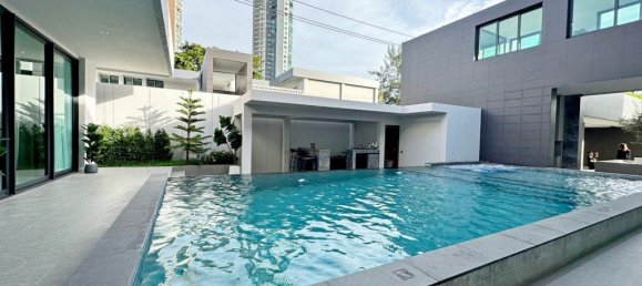 6 bedrooms Cafe / restaurant in Pattaya, Thailand No. 8917 4