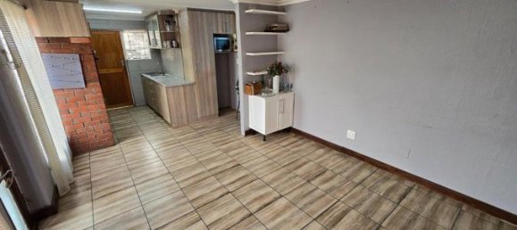 2 chambres Maison à Mitchell's Plain, South Africa No. 5 9