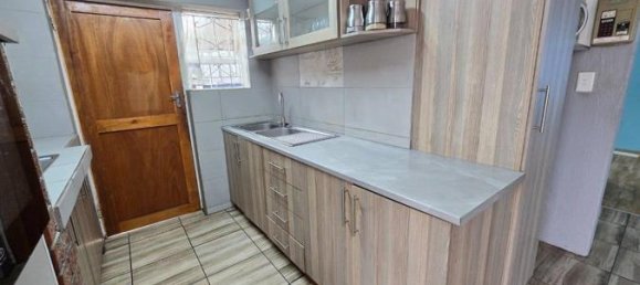 2 chambres Maison à Mitchell's Plain, South Africa No. 5 5