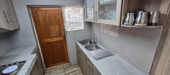 2 chambres Maison à Mitchell's Plain, South Africa No. 5 2