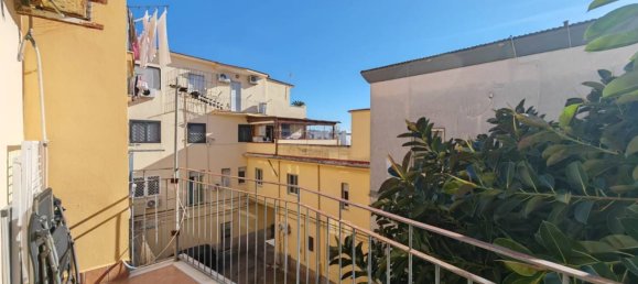 Apartamento T2 em Pozzuoli, Italy N.º 84381 7