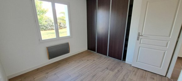 3 bedrooms House in Vendee, France No. 357860 5