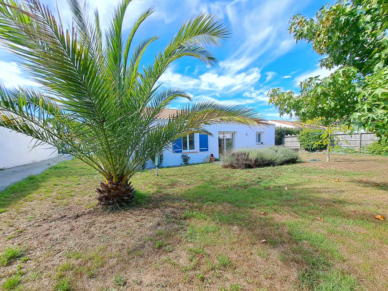 3 bedrooms House in Vendee, France No. 357860