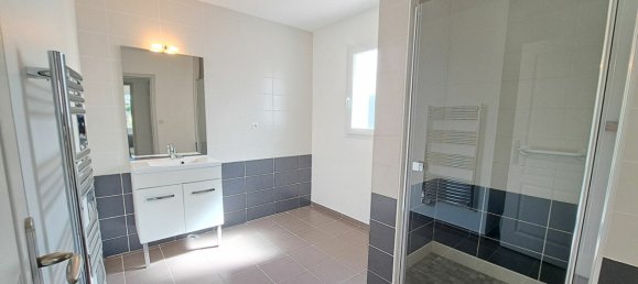 3 bedrooms House in Vendee, France No. 357860 4