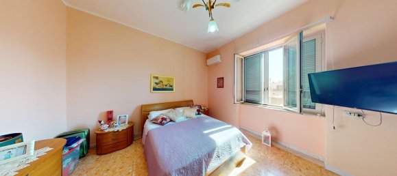 3 rooms Apartment in Mariglianella, Italy No. 97947 8