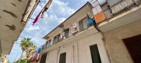 3 rooms Apartment in Mariglianella, Italy No. 97947 11