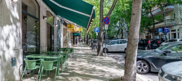 74m² Commercial property in Lisbon, Portugal No. 221333 16