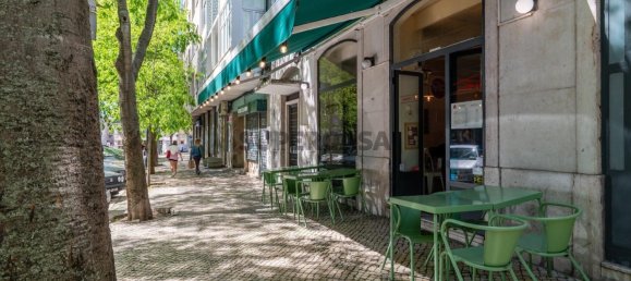 74m² Commercial property in Lisbon, Portugal No. 221333 2