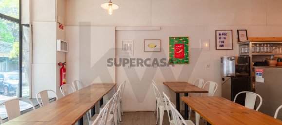 74m² Commercial property in Lisbon, Portugal No. 221333 12