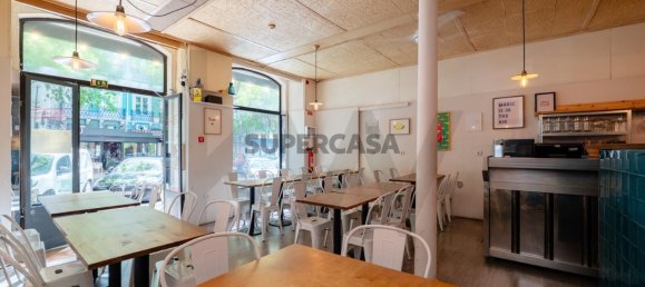 74m² Commercial property in Lisbon, Portugal No. 221333 11