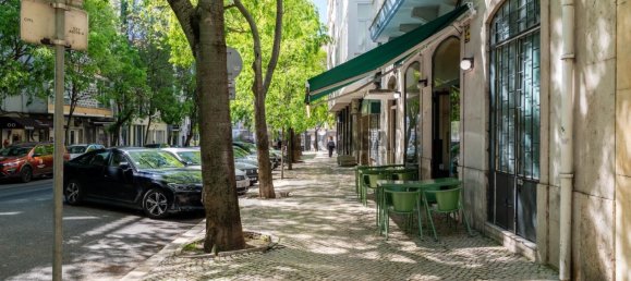 74m² Commercial property in Lisbon, Portugal No. 221333 15