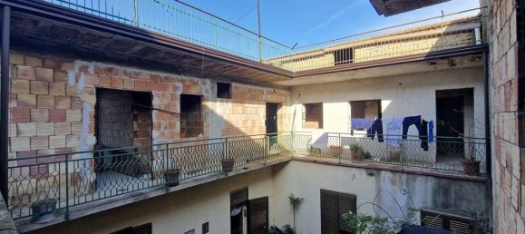 8 bedrooms House in Curti, Italy No. 347302 7