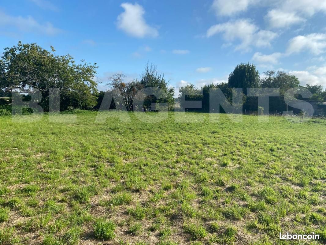 2008m² Land in Sarthe, France No. 286755