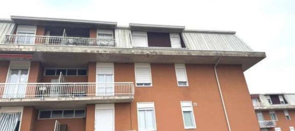 3 Schlafzimmer Wohnung in Besnate, Italy, Nr. 283499 24