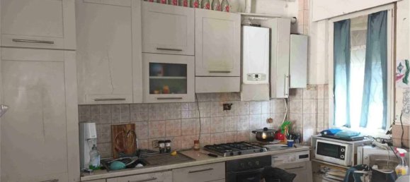 3-salle Appartement à Meda, Italy No. 7664 46