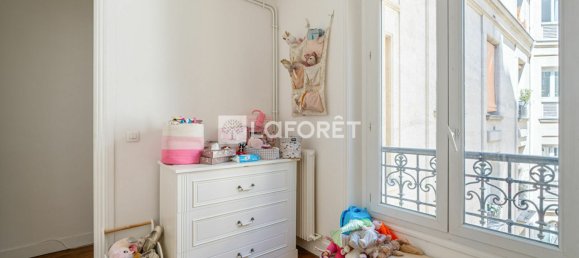 Apartamento de 2 dormitorios en Paris, France No. 336942 4