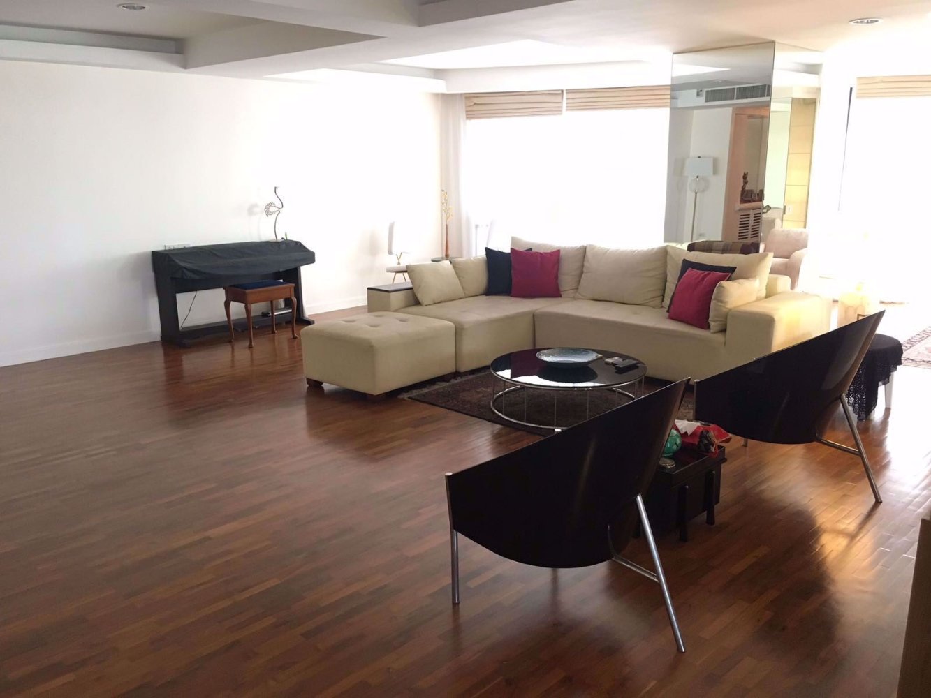3 bedrooms Condo in Khlong Toei, Thailand No. 4409