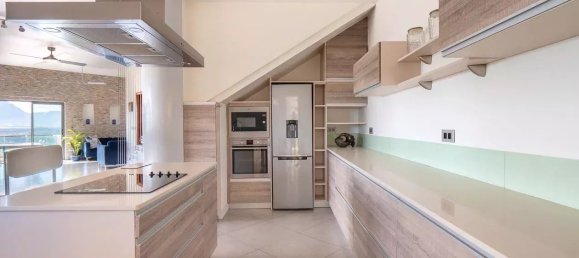 4 bedrooms Apartment in Tamarin, Mauritius No. 271 2