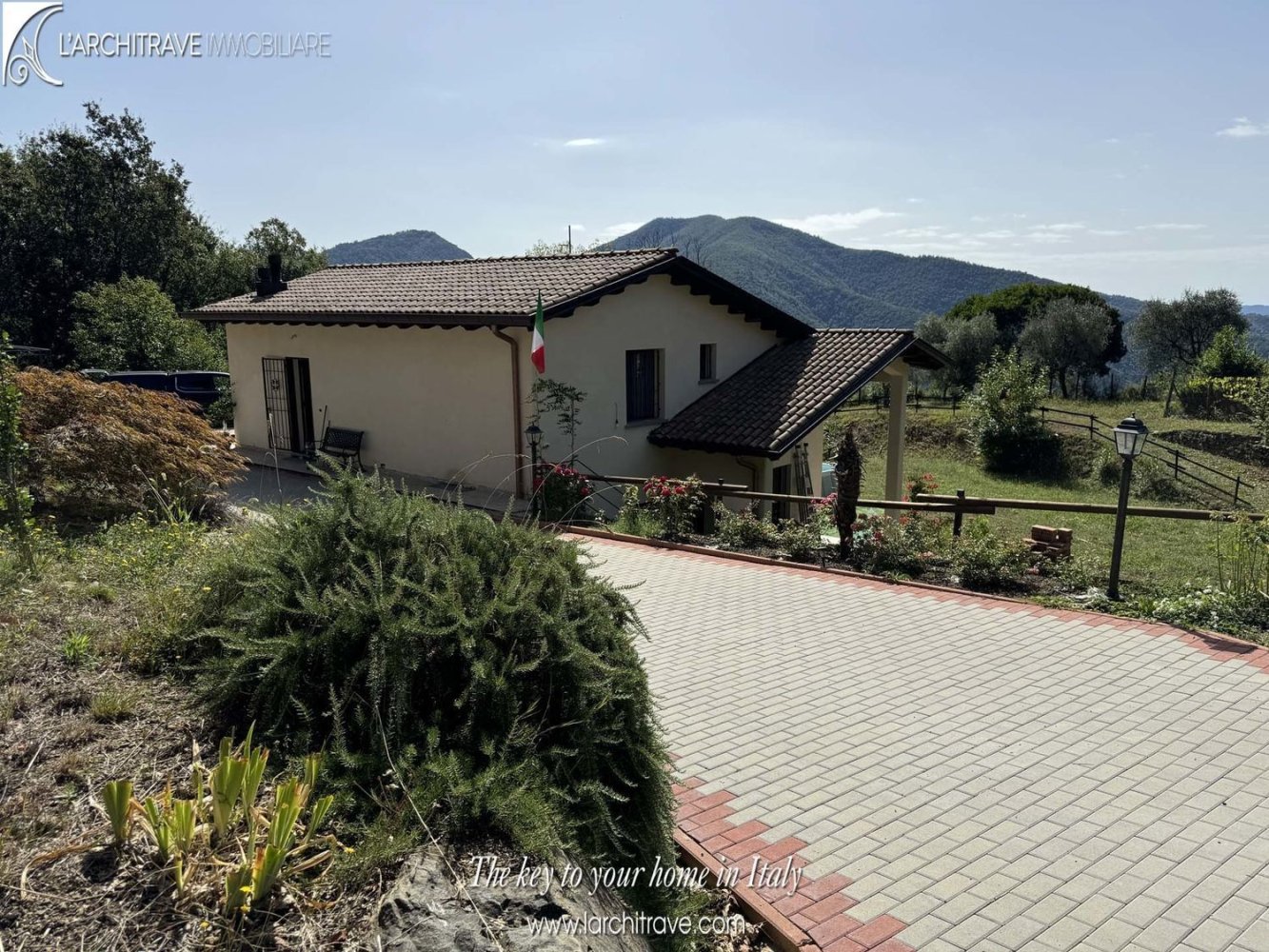 5 rooms Villa in Podenzana, Italy No. 154211