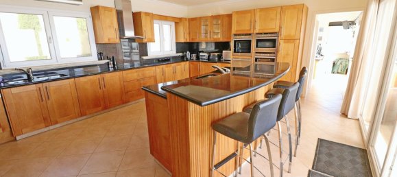 Villa de 5 dormitorios en Akoursos, Cyprus No. 22897 10