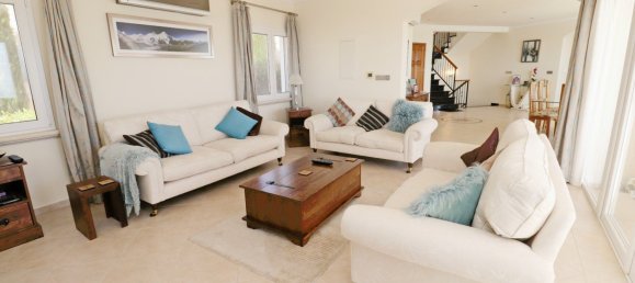 Villa de 5 dormitorios en Akoursos, Cyprus No. 22897 9