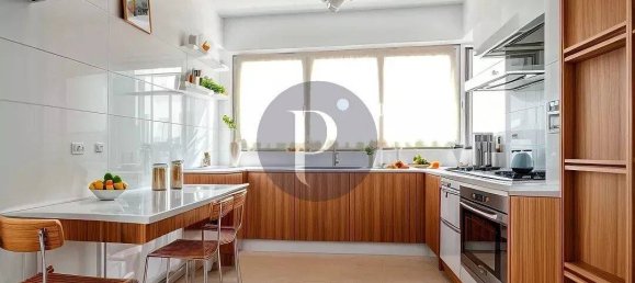 Квартира с 2 спальнями в Ле-Плесси-Робинсон, Франция № 151494 4