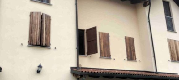 Квартира с 3 комнатами в Дорно, Италия № 195834 14