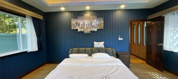 5 bedrooms Villa in Pattaya, Thailand No. 16553 10