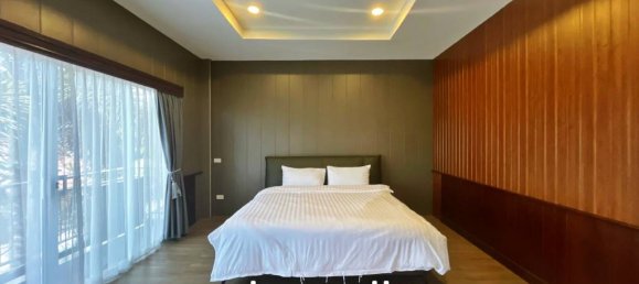 5 bedrooms Villa in Pattaya, Thailand No. 16553 9