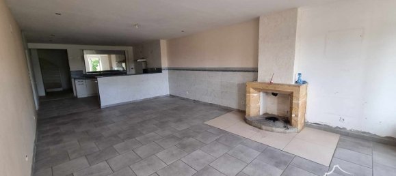 5 bedrooms House in Neufmaison, France No. 244033 4