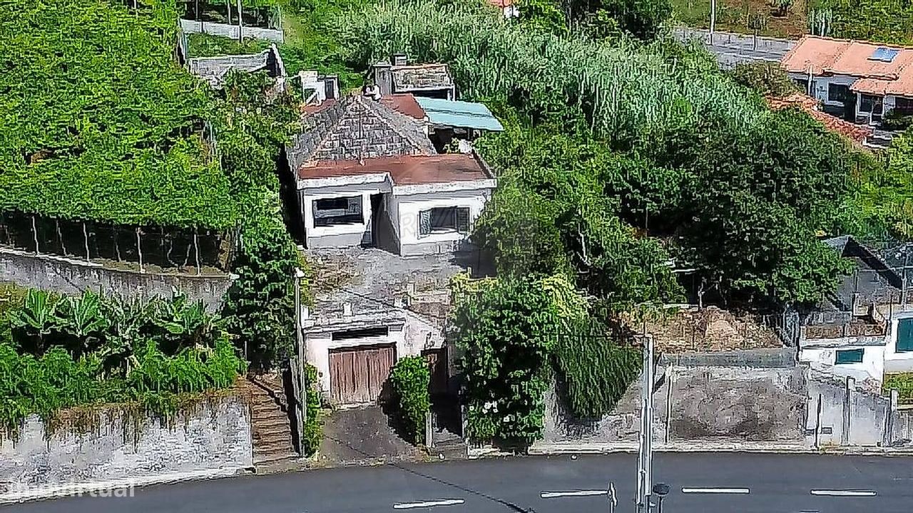 3 bedrooms House in Santana, Portugal No. 257909