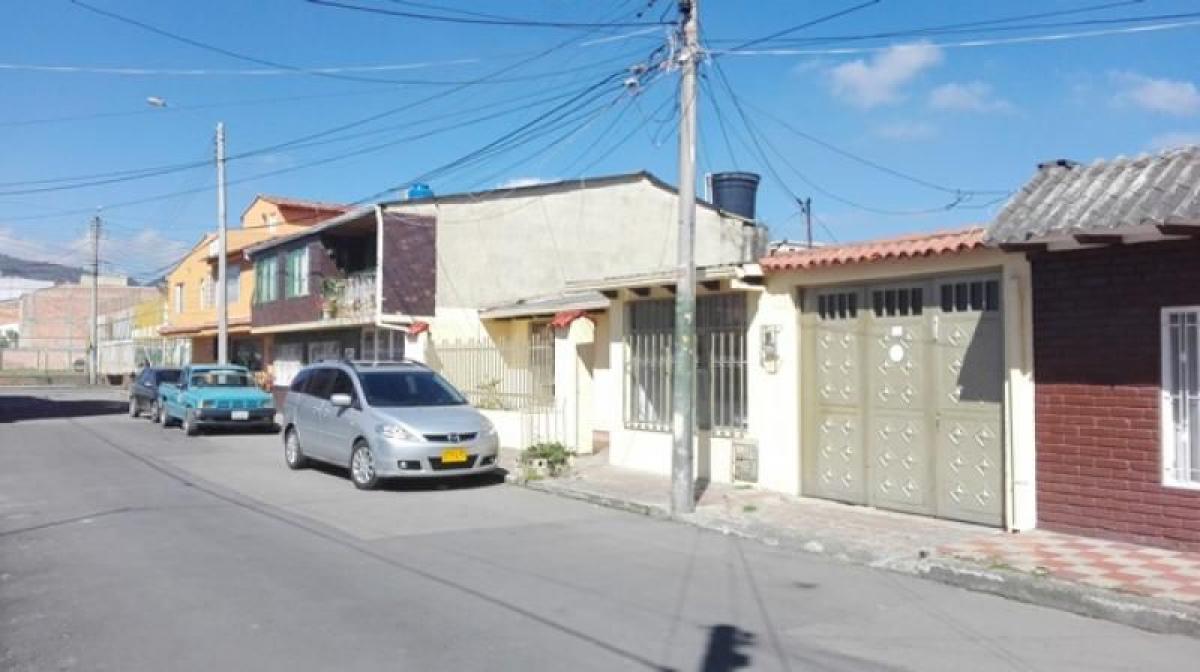 5 bedrooms House in Cundinamarca, Colombia No. 6117