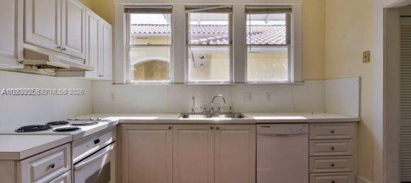 4 Schlafzimmer Villa in Miami, USA, Nr. 614588 5