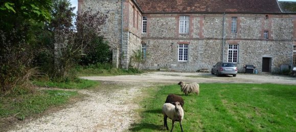 15 rooms House in Saint-Eugene, France No. 236329 2