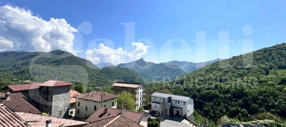 3-salle Appartement à Rezzago, Italy No. 318976 21