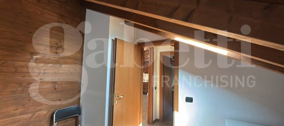 3-salle Appartement à Rezzago, Italy No. 318976 29