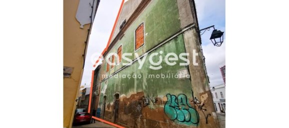 681m² Building in Portimao, Portugal No. 133613 2