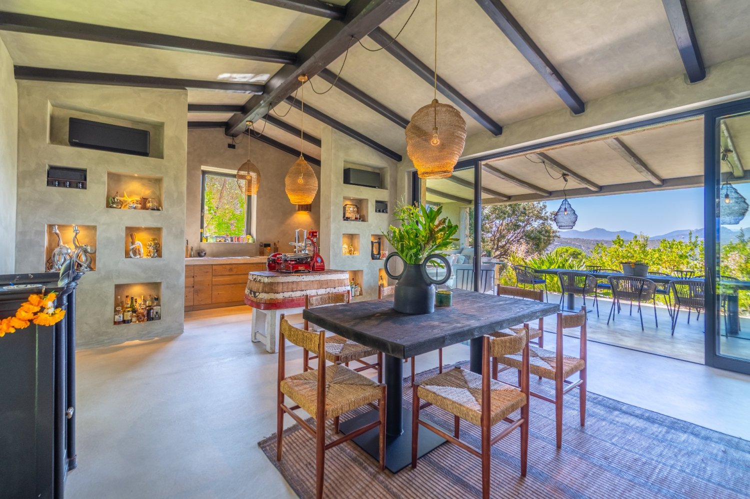 4 bedrooms Villa in Olbia, Italy No. 358815