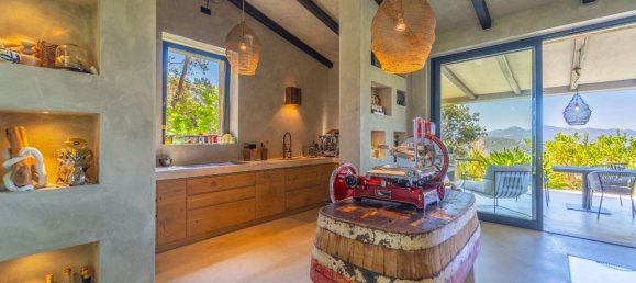 4 bedrooms Villa in Olbia, Italy No. 358815 6