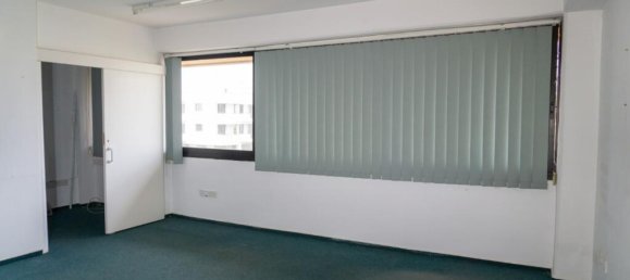 Коммерческая недвижимость 331м² в Никосия, Кипр № 2760 3