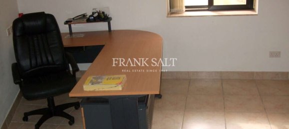 6 غرف نوم بنغالو في Mellieha, Malta رقم 7791 37