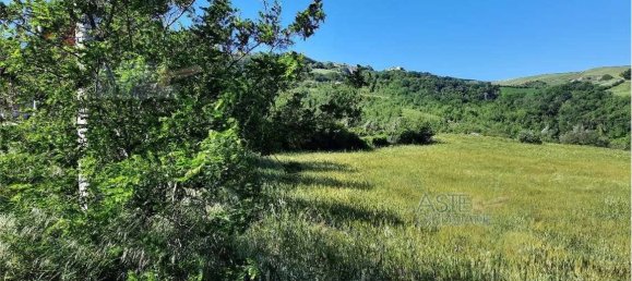 5 rooms House in Gemmano, Italy No. 11470 3